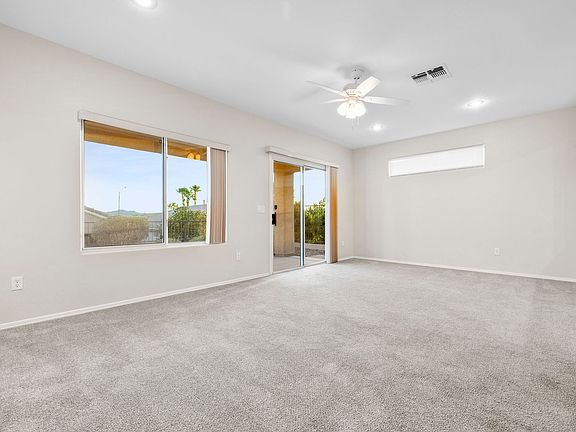 5th image of 2763 Thunder Bay Ave