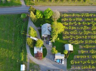 4370 Portland Dr, Hood River, OR 97031