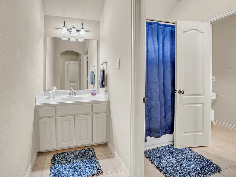 5048 Exposition Way — Photo 36