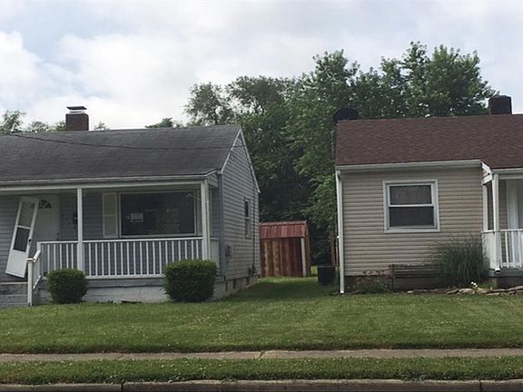 3rd image of 911 Saint Clair Ave