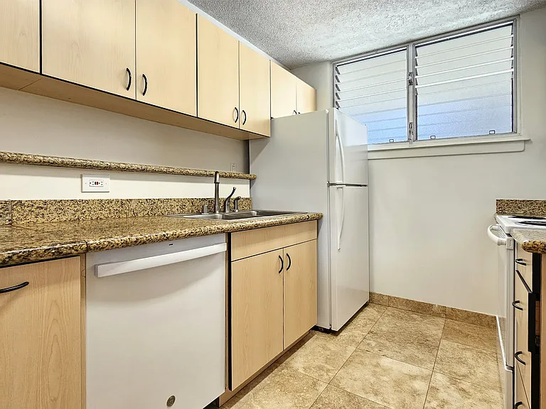 1676 Ala Moana Blvd #110 — Photo 24