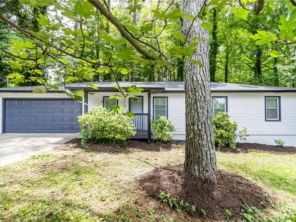4010 Kennesaw Dr NW, Kennesaw, GA 30152