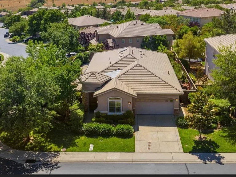 1166 Villagio Dr — Photo 3