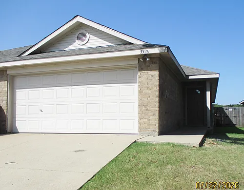 5526 Homestead Rd Photo 1