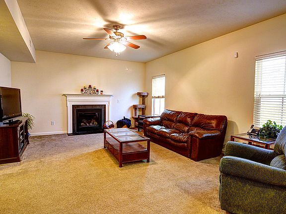 3rd image of 4325 Sourwood Dr