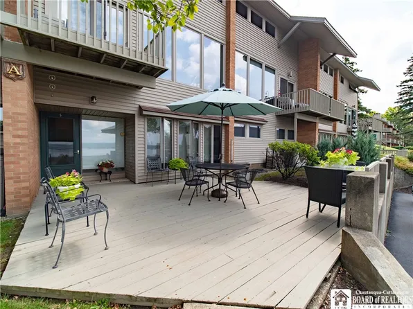 5 Oneida Dr, Dewittville, NY 14728