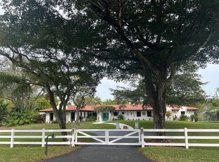 4950 Thoroughbred Ln, Fort Lauderdale, FL 33330