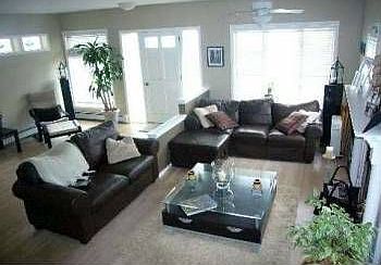 3rd image of 734 W Bay Dr