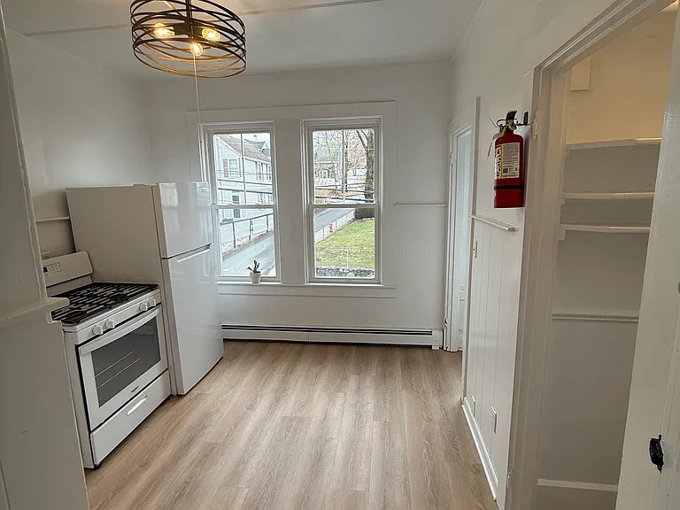 7 N Green St #3 — Photo 23