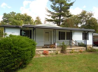 107 Trails Peak Ln, Hendersonville, NC 28739