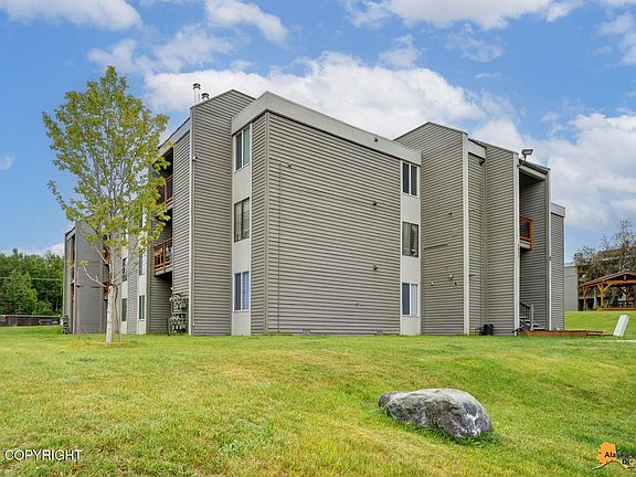 2nd image of 4620 Reka Dr APT B17