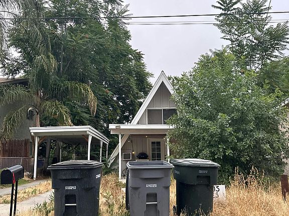 2nd image of 32959 Perret Blvd