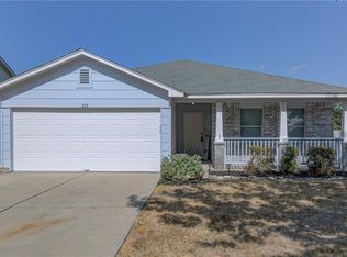 213 Saint Marys Dr, Hutto, TX 78634