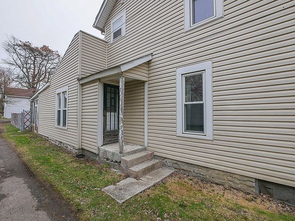 3rd image of 214 S High St
