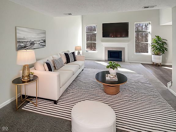 2nd image of 10453 Apple Creek Way