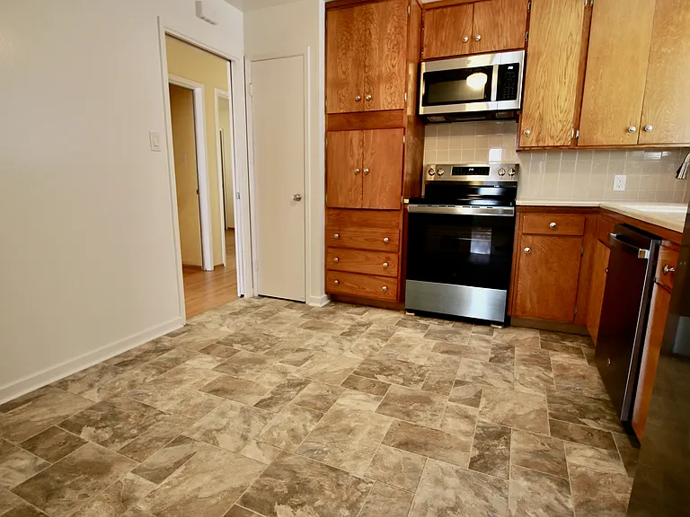 48 Bellevue Ave — Photo 9