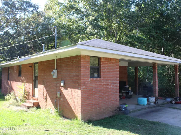2219 Robert Ford Rd, Waterford, MS 38685