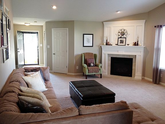 4th image of 14973 Lovely Dove Ln