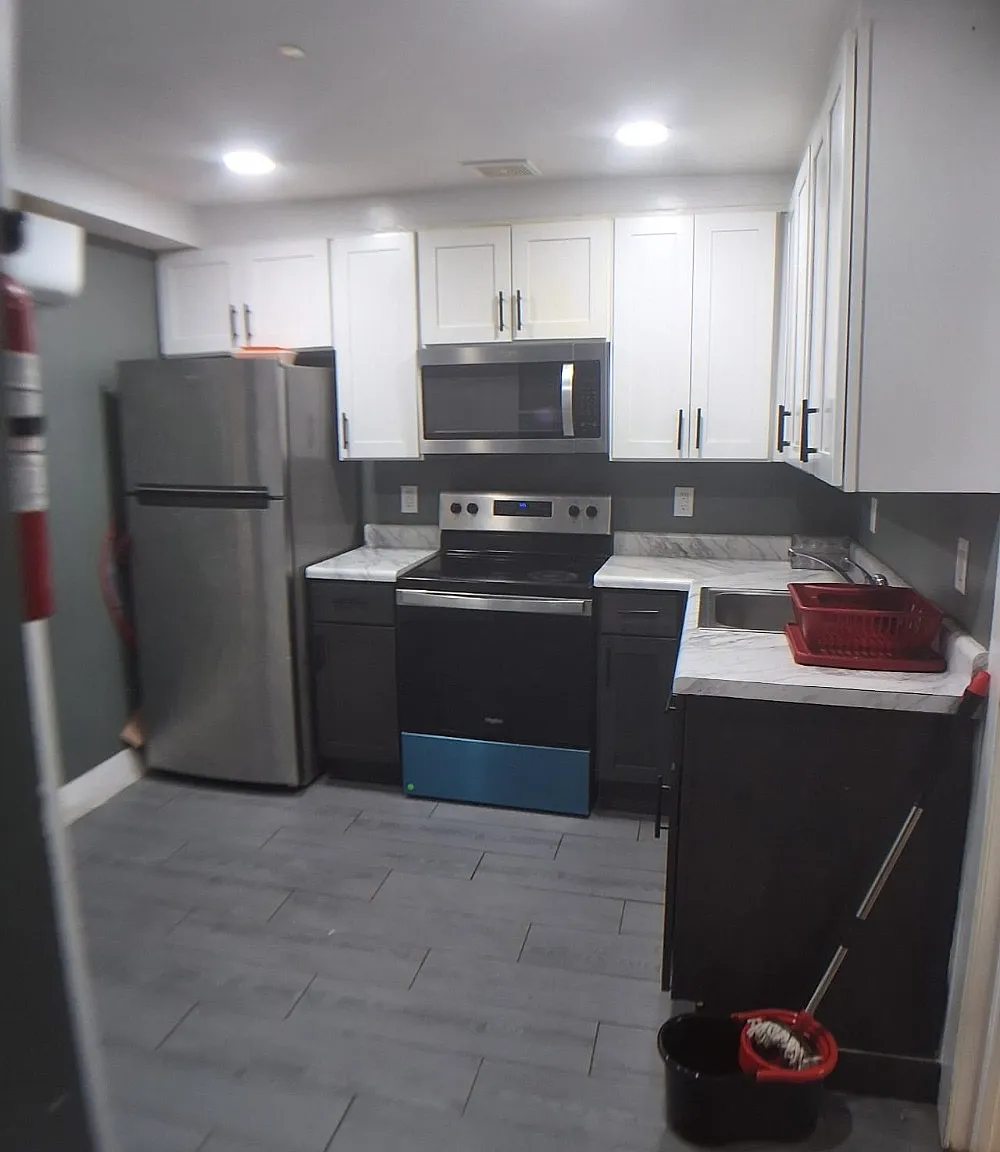 2 bed, $1,800 — Photo 2