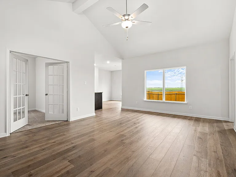 309 Julian Davis Dr — Photo 8