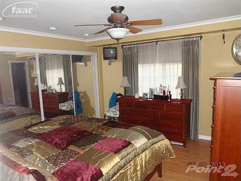 4th image of 9240 Park Pl
