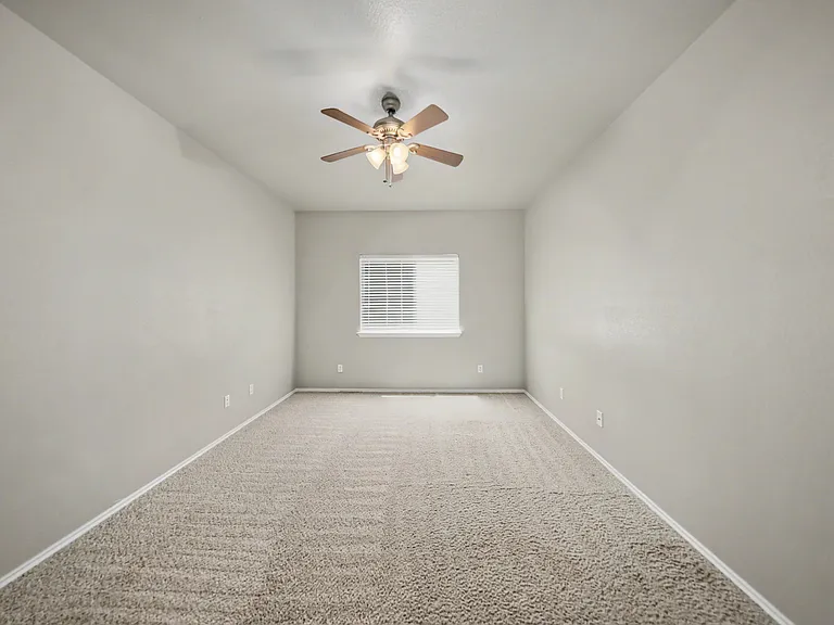 2203 Ryan Dr — Photo 20