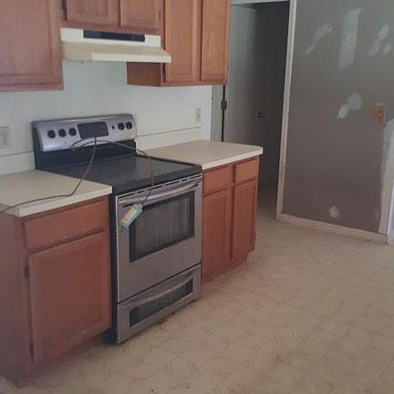5th image of 2586 SW Kenilworth St