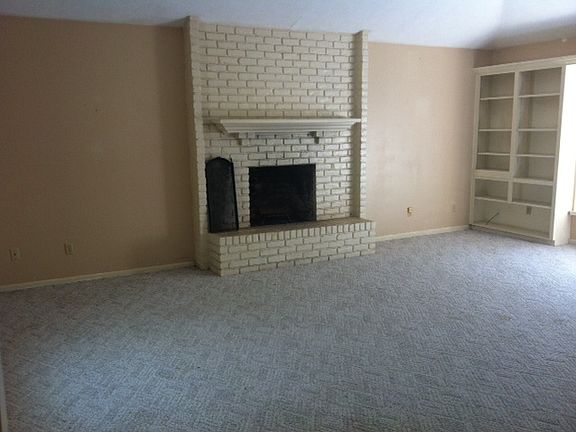 2nd image of 1805 E Lake Dr