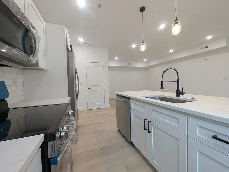835 N 63rd St #4 — Photo 3