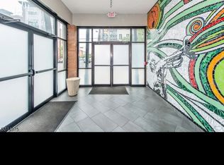 105-107 Broad St, Newark, NJ 07104