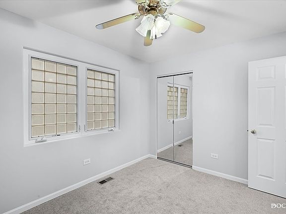 5th image of 118 Richards St #118