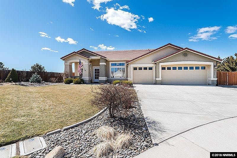 1st image of 2584 Las Plumas Dr