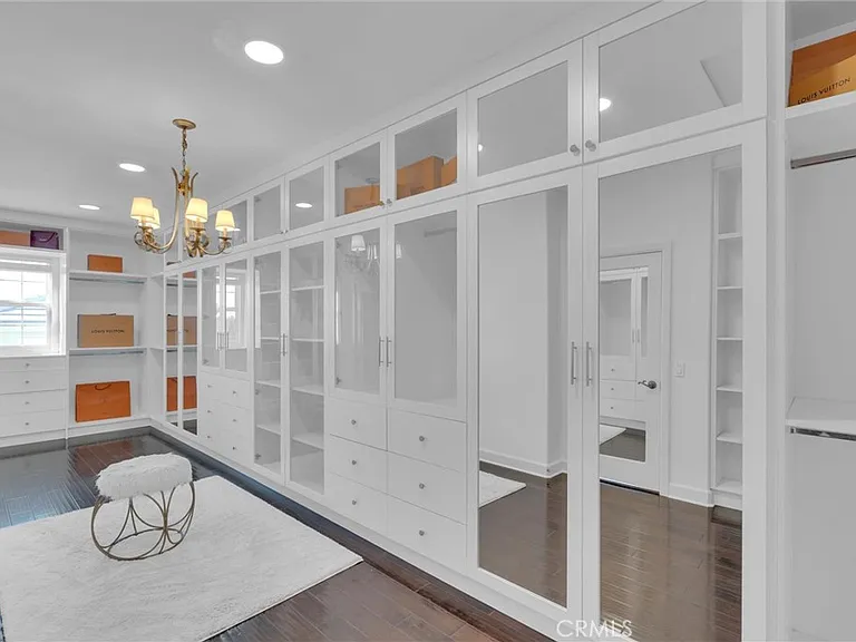 510 E Viewcrest Dr — Photo 42