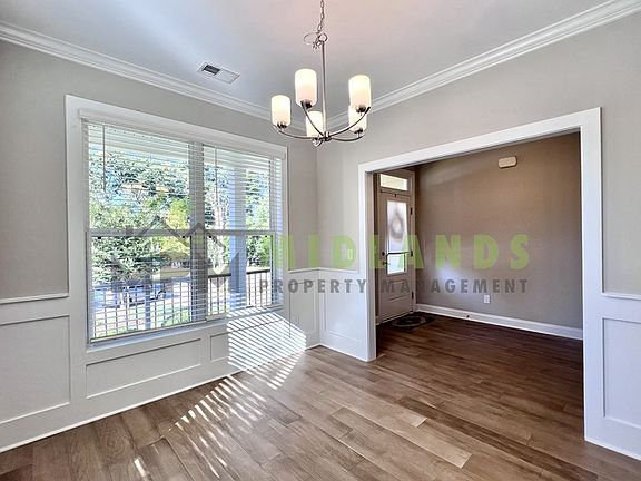 5th image of 205 Quiet Cove Ct