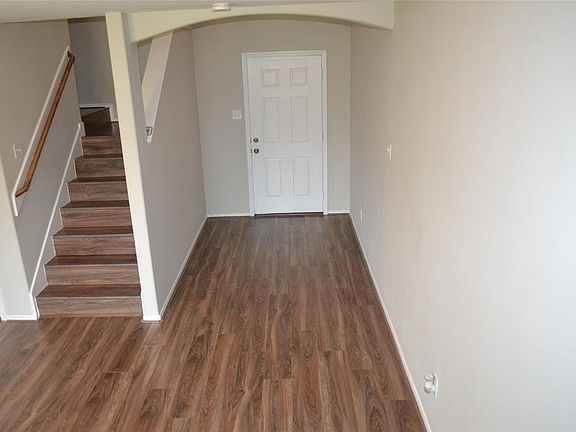 4th image of 7511 Yucca Field Dr