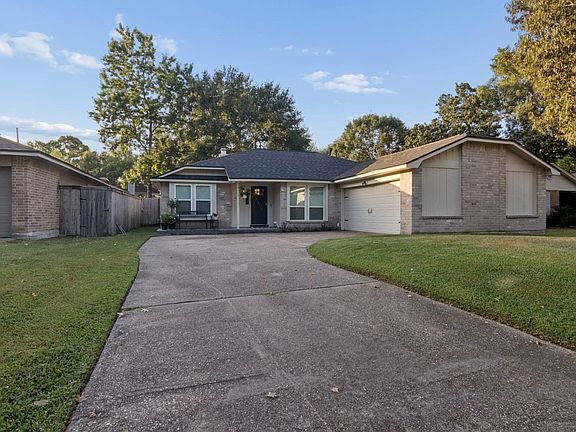 4th image of 2903 Parkwood Manor Dr