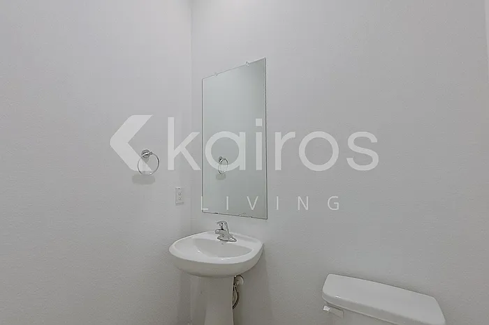 946 Shady Brk — Photo 8