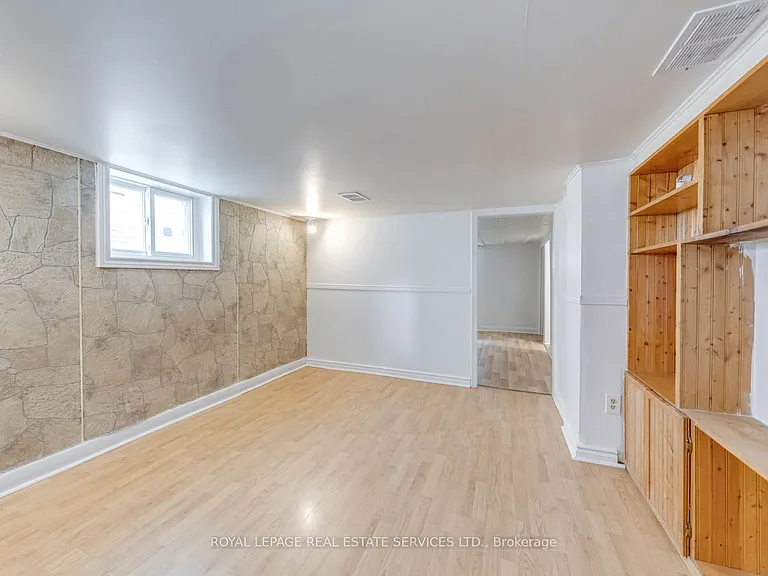 75 Elma St — Photo 21