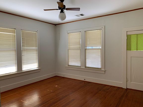 4th image of 557 S Main St
