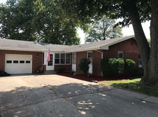 210 E Lee St, Pontiac, IL 61764