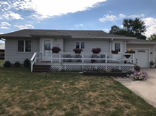 104 NE 3rd St, Greenfield, IA 50849