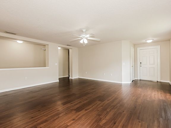 3rd image of 2292 Blackwood Dr