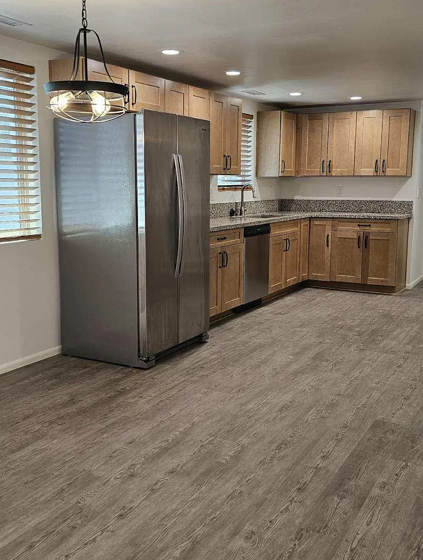 2 bed, 1000 sqft, $1,885 — Photo 3