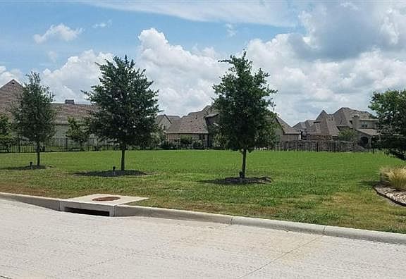 4th image of 865 Tranquility Dr