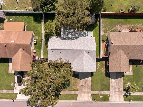 4th image of 2324 Woodleaf Ct #1