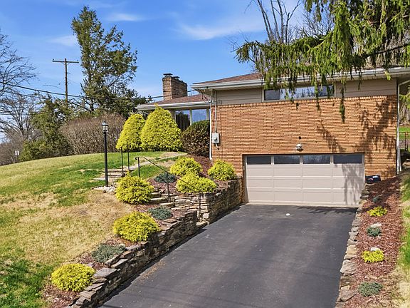 2nd image of 1219 Cocker Dr