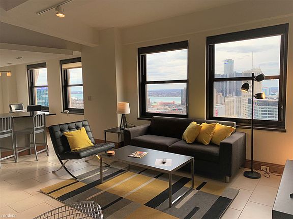 Comfortable Apartment with a GREAT view (#2904)