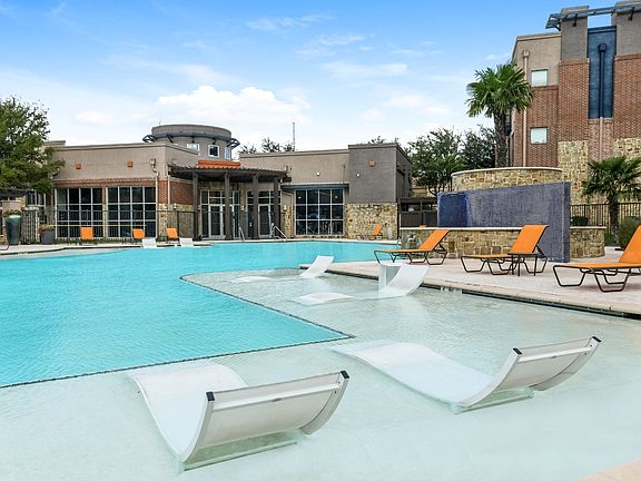 2nd image of 6653 McKinney Ranch Pkwy #3275534