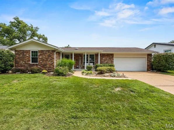 5730 Chatport Rd, Saint Louis, MO 63129