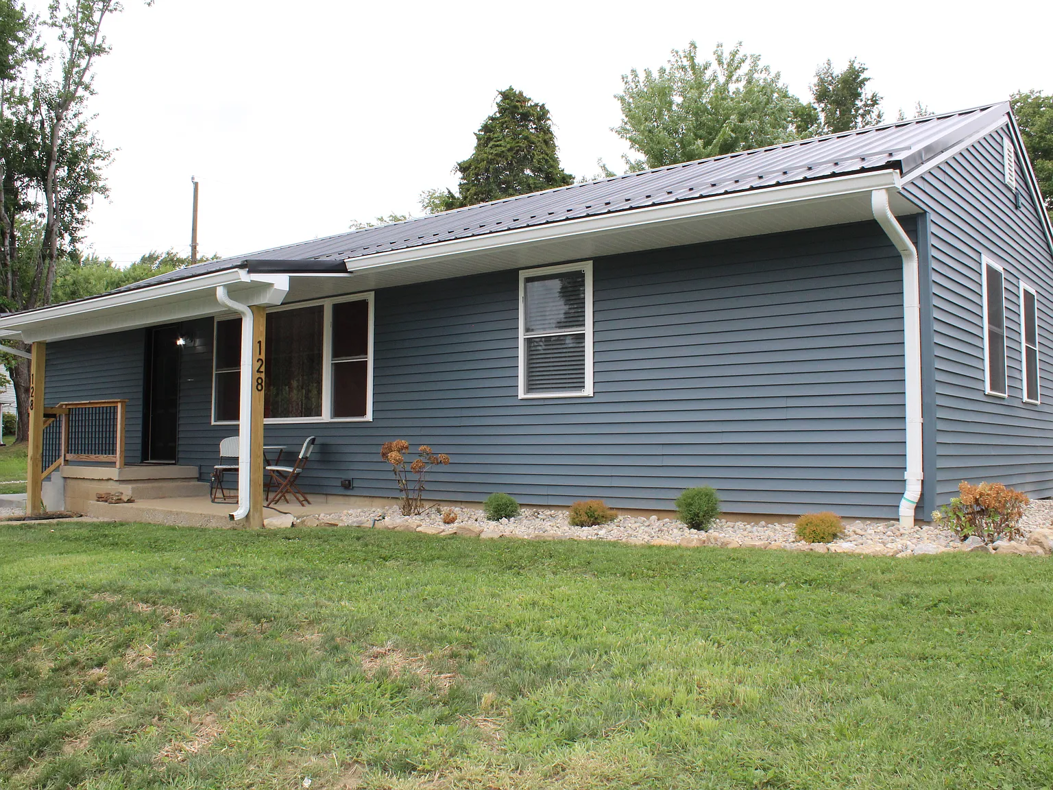 3 bed, 1560 sqft, $4,500 — Photo 1